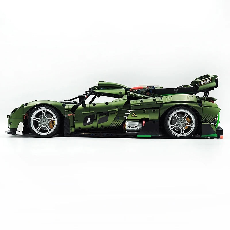 GULY-10628 1:8 Sports Car Koenigsegg Chrome Version Building Block Set 3838pcs Adult Collector Collectible Model Kit