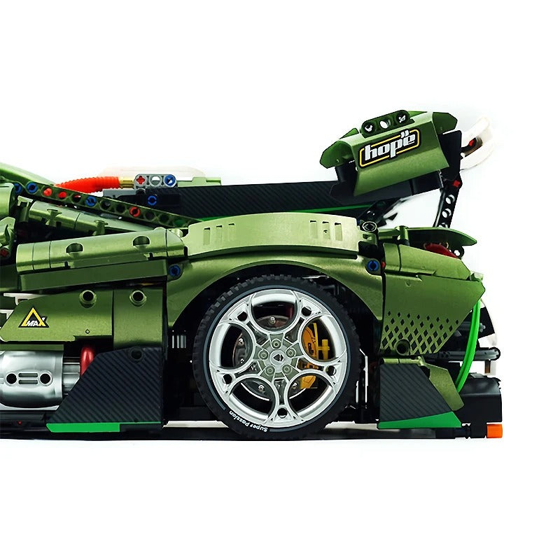 GULY-10628 1:8 Sports Car Koenigsegg Chrome Version Building Block Set 3838pcs Adult Collector Collectible Model Kit