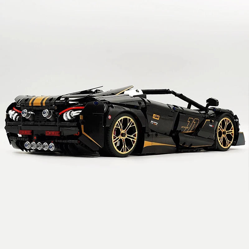 GULY-10625 1:8 Sports Car McLaren 720S Building Block Set 3658pcs Adult Collector Collectible Model Kit