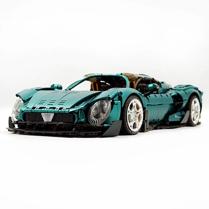 GULY-10621 1:8 Sports Car Alfa Romeo Chrome Version Building Block Set 4208pcs Adult Collector Collectible Model Kit
