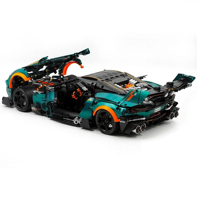 GULY-10647 1:8 Sports Car Aston Martin Vulcan Chrome Version Building Block Set 3794pcs Adult Collector Collectible Model Kit