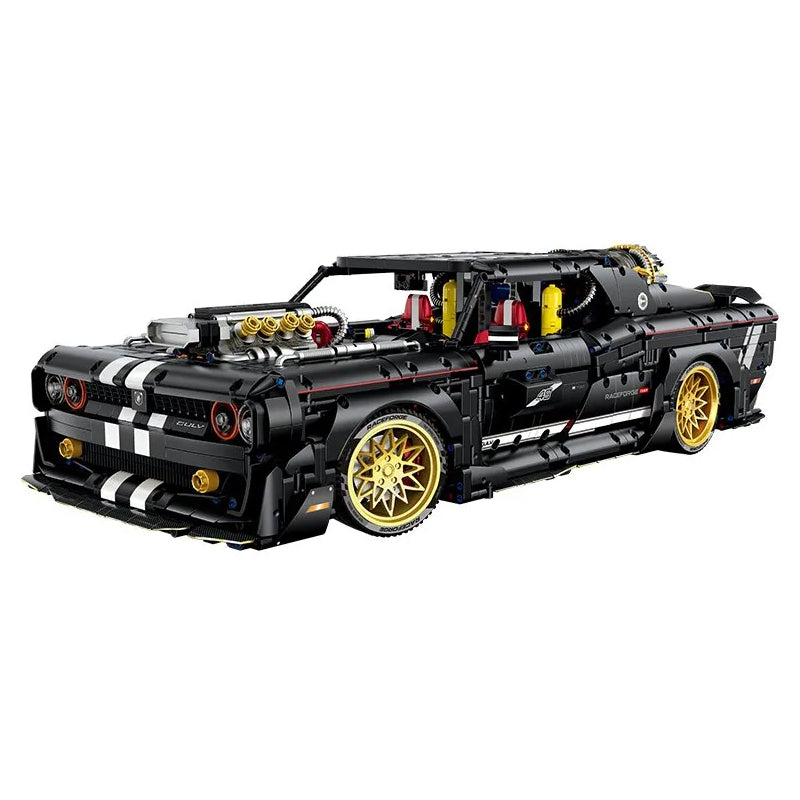 GULY-10637 1:8 Sports Car Dodge Challenger Building Block Set 3751pcs Adult Collector Collectible Model Kit