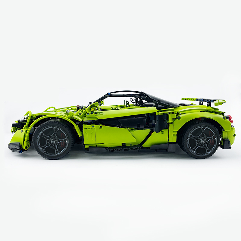 MOC-190653 1:8 Sports Car McLaren 600LT Building Block Set 2688pcs Collectible Model Kit with Custom Wheels