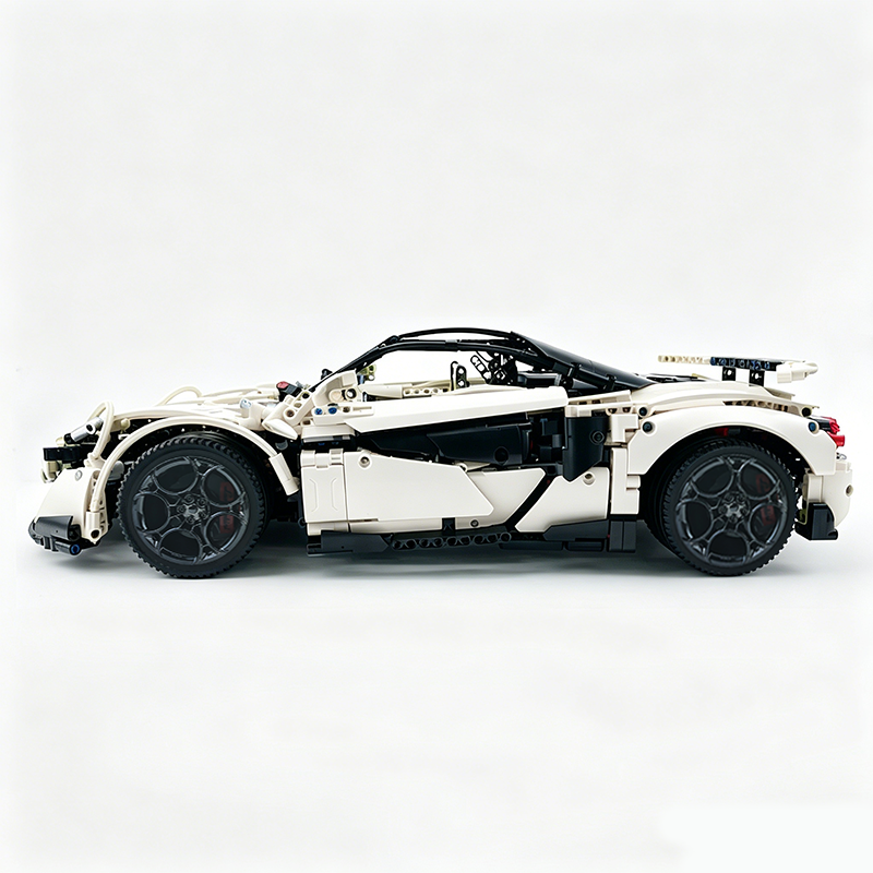 MOC-190653 1:8 Sports Car McLaren 600LT Building Block Set 2688pcs Collectible Model Kit with Custom Wheels