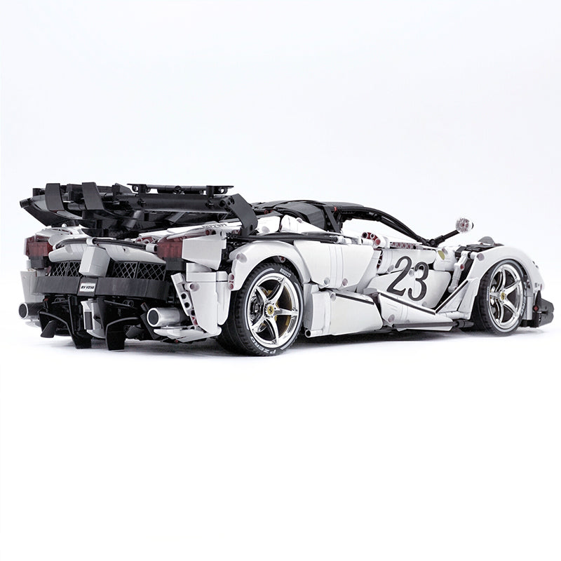 CADA-C61505 1:8 Sports Car LaFerrari Custom Sliver Building Block Set 4739pcs Adult Collector Collectible Model Kit