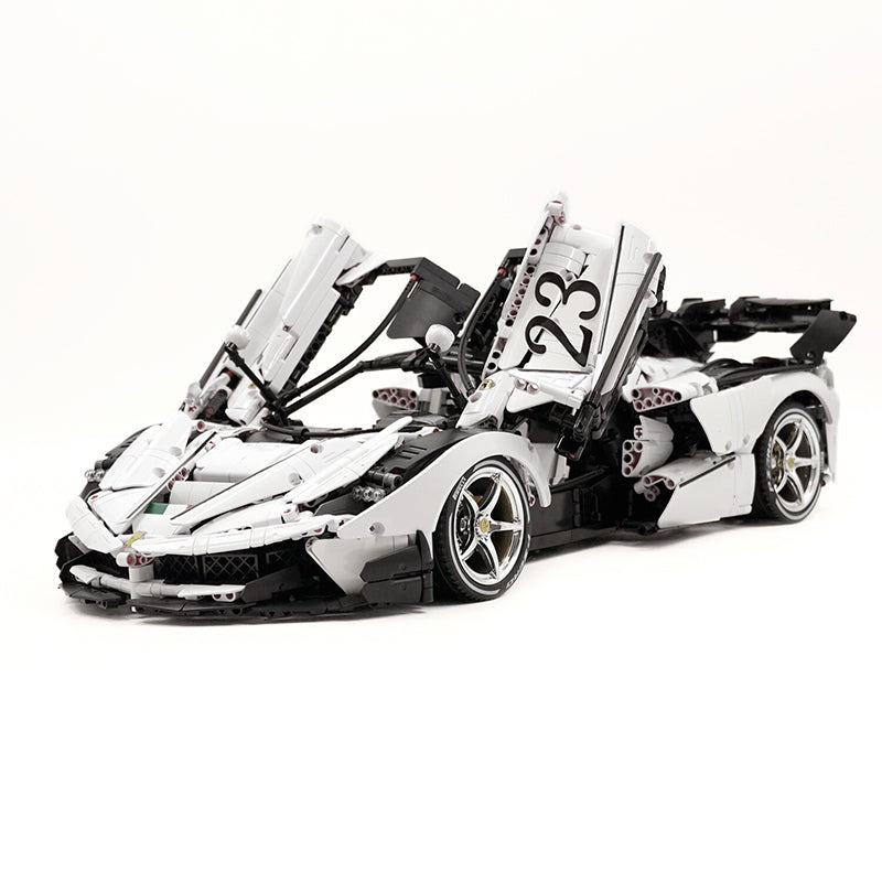 CADA-C61505 1:8 Sports Car LaFerrari Custom Sliver Building Block Set 4739pcs Adult Collector Collectible Model Kit