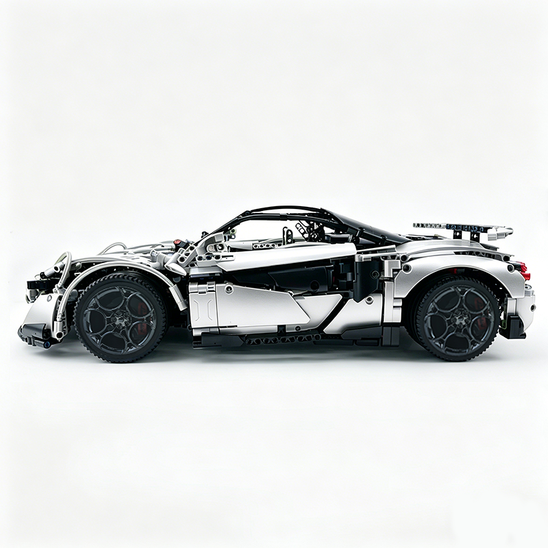 MOC-190653 1:8 Sports Car McLaren 600LT Building Block Set 2688pcs Collectible Model Kit with Custom Wheels