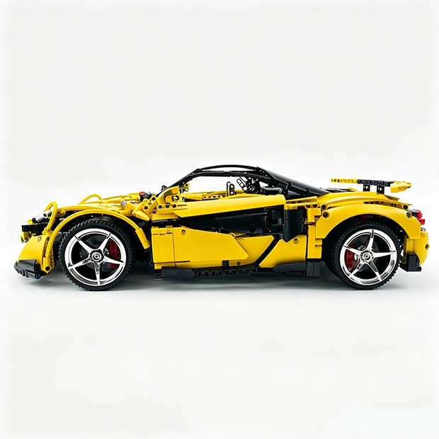 MOC-190653 1:8 Sports Car McLaren 600LT Building Block Set 2688pcs Collectible Model Kit with Custom Wheels