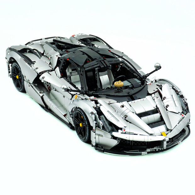 CADA-C61505 1:8 Sports Car LaFerrari Custom Silver Building Block Set 4739pcs Adult Collector Collectible Model Kit