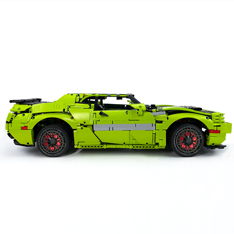 MOC-152910 1:8 Sports Car Dodge Challenger Concept Building Block Set 3121pcs Collectible Model Kit with Custom Wheels