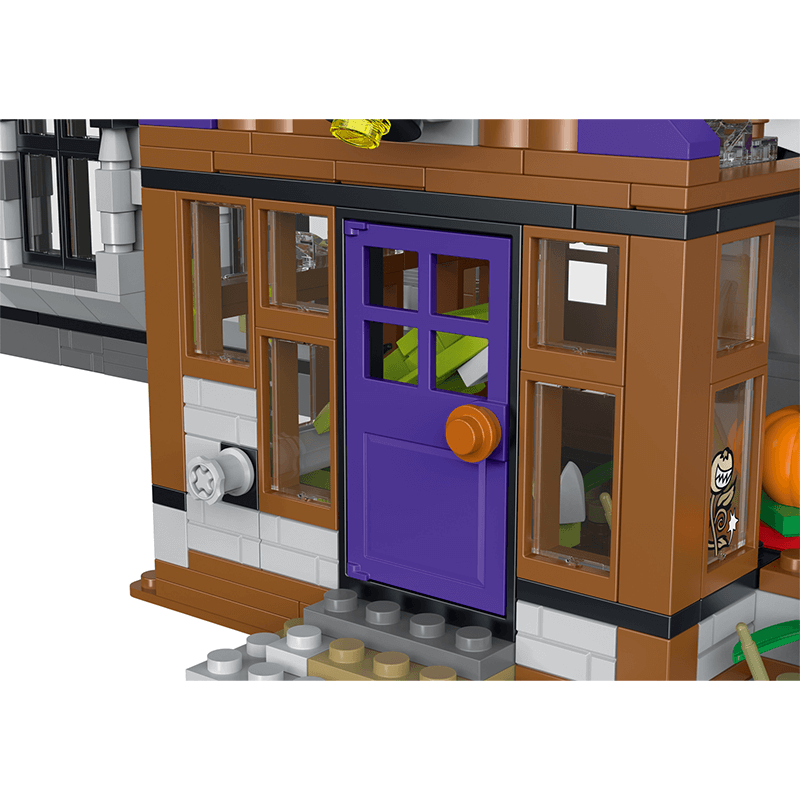 Halloween Highlights Mystery Mansion 4189pcs