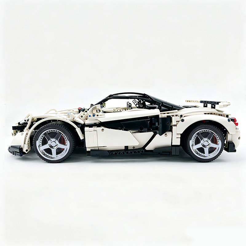 MOC-190653 1:8 Sports Car McLaren 600LT Building Block Set 2688pcs Collectible Model Kit with Custom Wheels