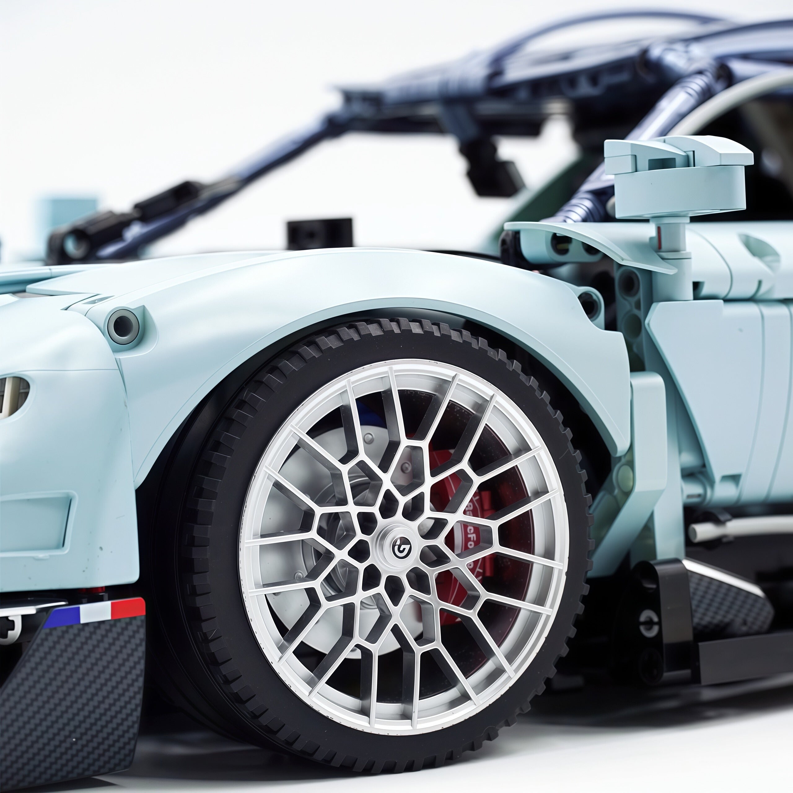 GULY-10648 1:8 Sports Car Bugatti Tourbillon Building Block Set 3719pcs Adult Collector Collectible Model Kit