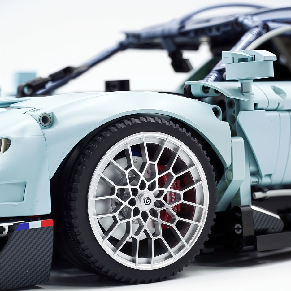 GULY-10648 1:8 Sports Car Bugatti Tourbillon Building Block Set 3719pcs Adult Collector Collectible Model Kit