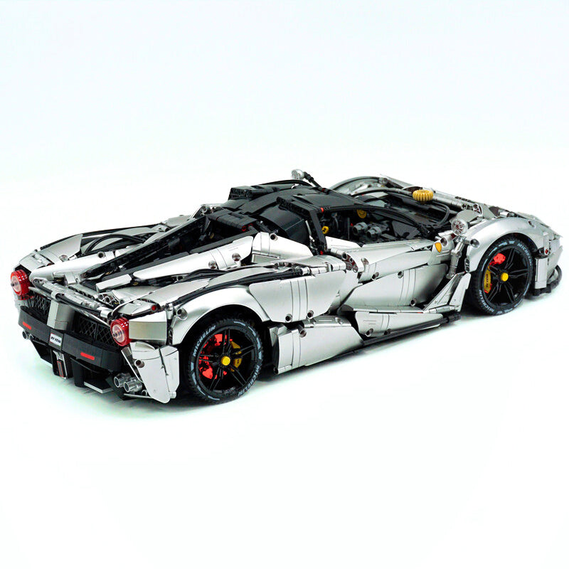 CADA-C61505 1:8 Sports Car LaFerrari Custom Silver Building Block Set 4739pcs Adult Collector Collectible Model Kit