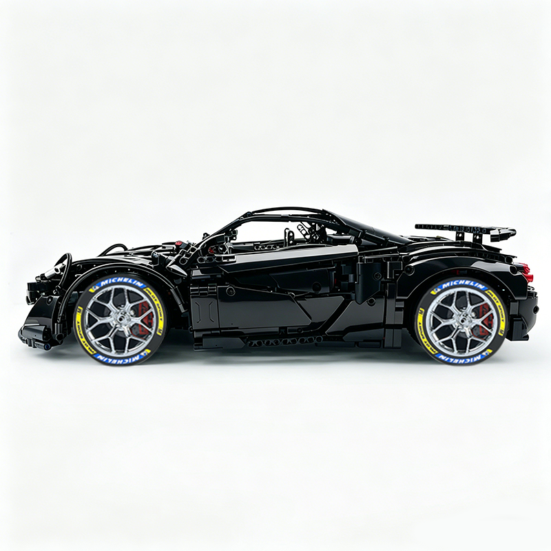 MOC-190653 1:8 Sports Car McLaren 600LT Building Block Set 2688pcs Collectible Model Kit with Custom Wheels