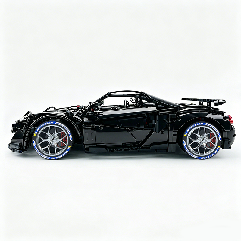 MOC-190653 1:8 Sports Car McLaren 600LT Building Block Set 2688pcs Collectible Model Kit with Custom Wheels