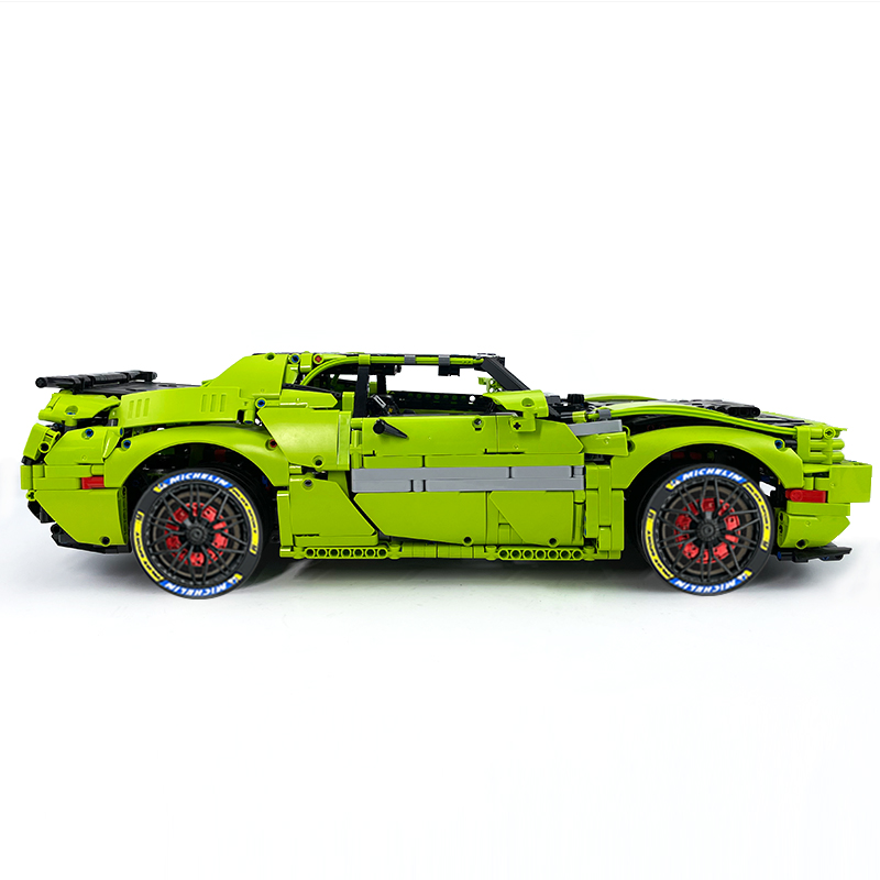 MOC-152910 1:8 Sports Car Dodge Challenger Concept Building Block Set 3121pcs Collectible Model Kit with Custom Wheels