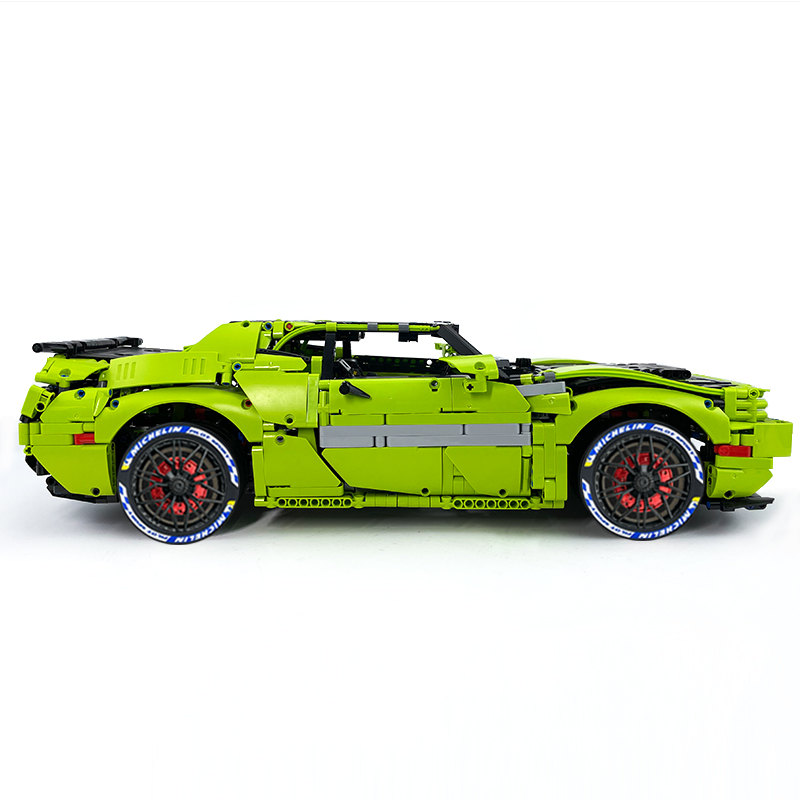 MOC-152910 1:8 Sports Car Dodge Challenger Concept Building Block Set 3121pcs Collectible Model Kit with Custom Wheels