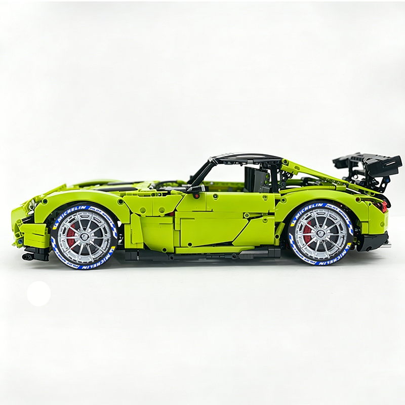 MOC-73939 1:8 Sports Car AMG GT R Black Series Building Block Set 2456 pcs Collectible Model Kit with Custom Wheels