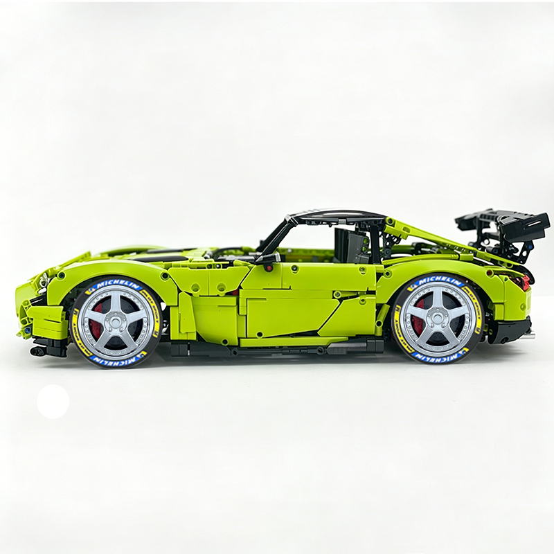 MOC-73939 1:8 Sports Car AMG GT R Black Series Building Block Set 2456 pcs Collectible Model Kit with Custom Wheels