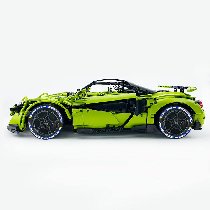 MOC-190653 1:8 Sports Car McLaren 600LT Building Block Set 2688pcs Collectible Model Kit with Custom Wheels