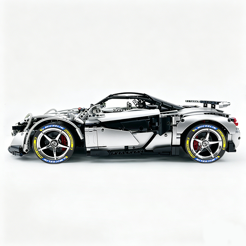 MOC-190653 1:8 Sports Car McLaren 600LT Building Block Set 2688pcs Collectible Model Kit with Custom Wheels