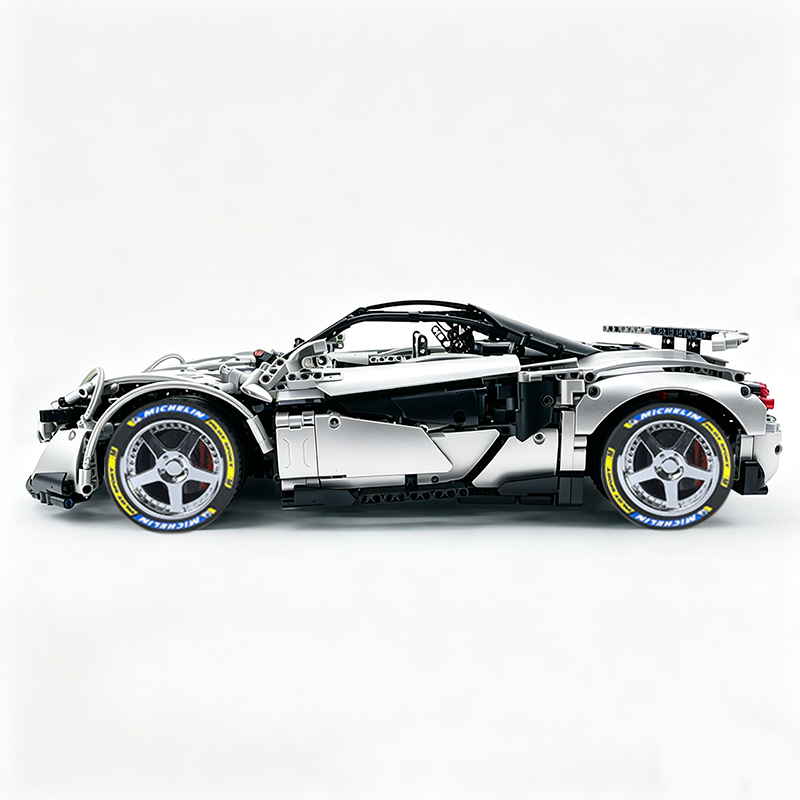 MOC-190653 1:8 Sports Car McLaren 600LT Building Block Set 2688pcs Collectible Model Kit with Custom Wheels