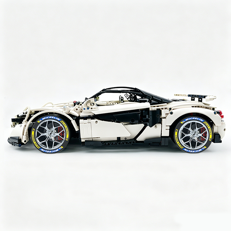 MOC-190653 1:8 Sports Car McLaren 600LT Building Block Set 2688pcs Collectible Model Kit with Custom Wheels