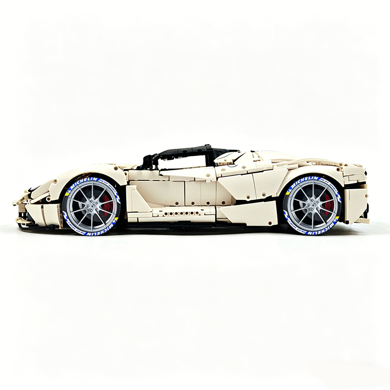 MOC-194680 1:8 Sports Car Ferrari LaFerrari Building Block Set 3636pcs Collectible Model Kit with Custom Wheels