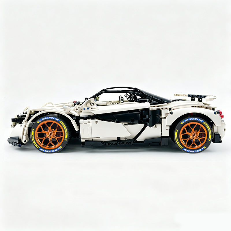 MOC-190653 1:8 Sports Car McLaren 600LT Building Block Set 2688pcs Collectible Model Kit with Custom Wheels
