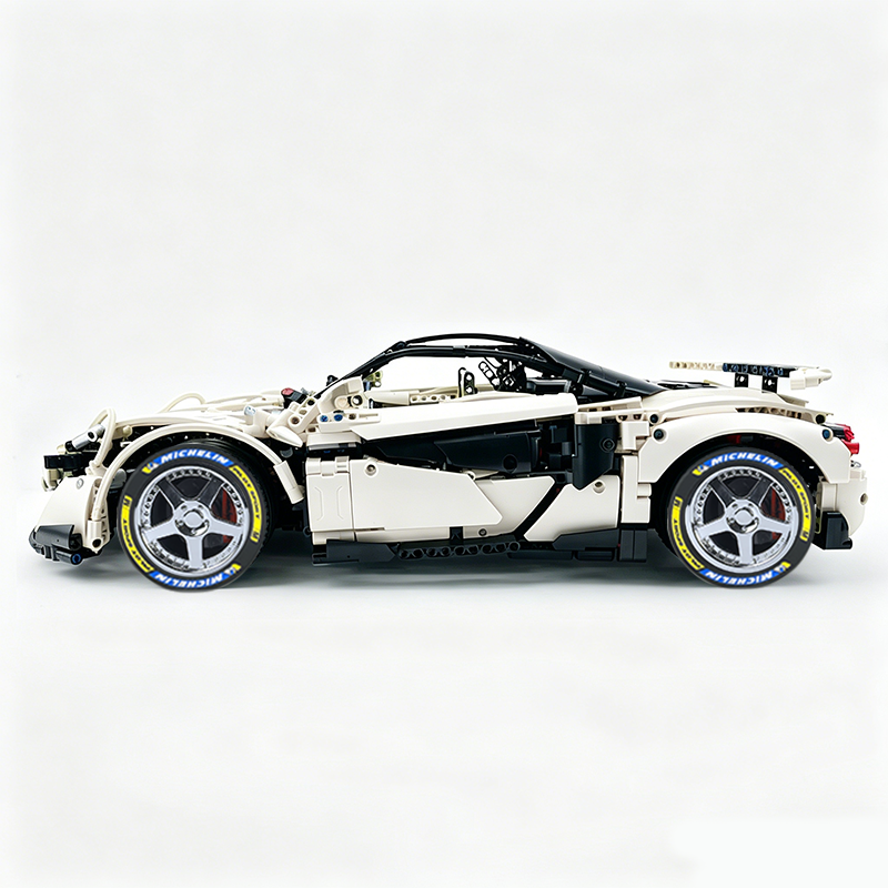 MOC-190653 1:8 Sports Car McLaren 600LT Building Block Set 2688pcs Collectible Model Kit with Custom Wheels