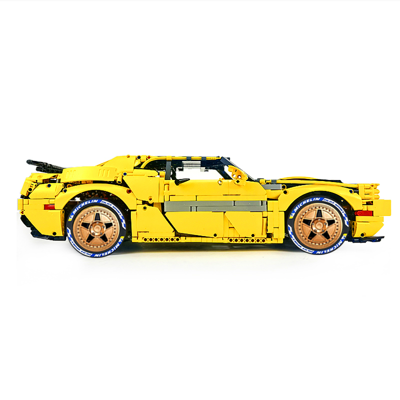 MOC-152910 1:8 Sports Car Dodge Challenger Concept Building Block Set 3121pcs Collectible Model Kit with Custom Wheels