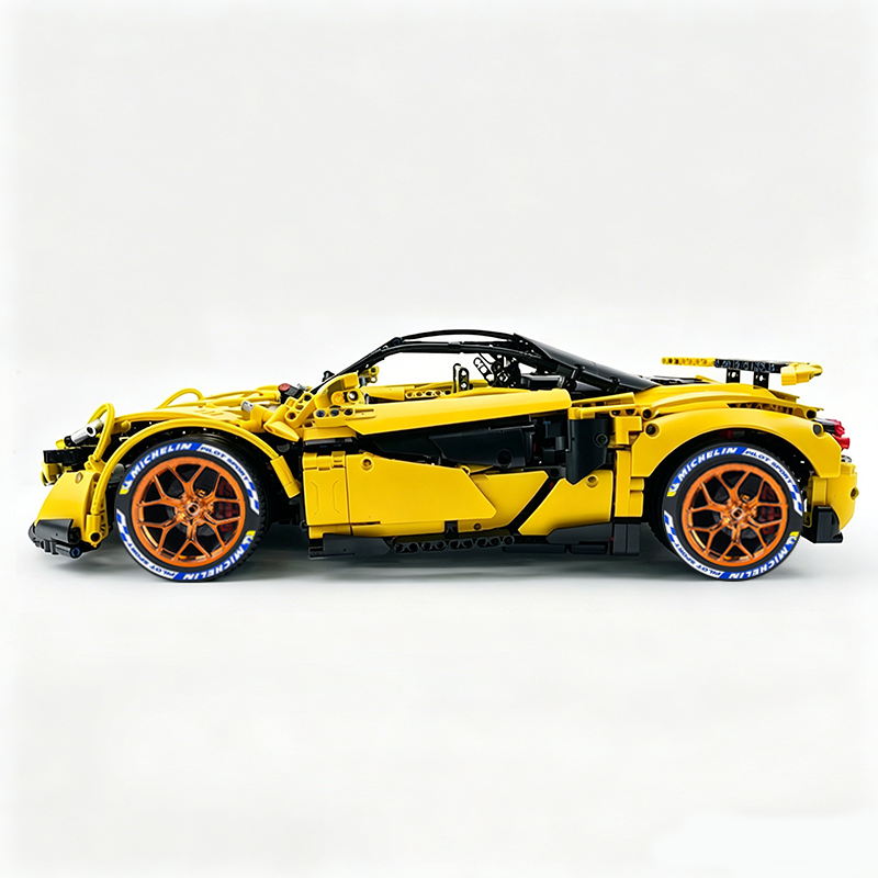 MOC-190653 1:8 Sports Car McLaren 600LT Building Block Set 2688pcs Collectible Model Kit with Custom Wheels