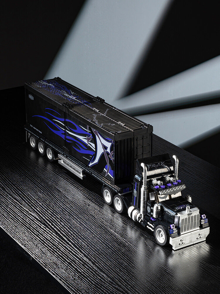 Retro American Semi Truck: Heavy-Duty Cab Building Set 1531pcs