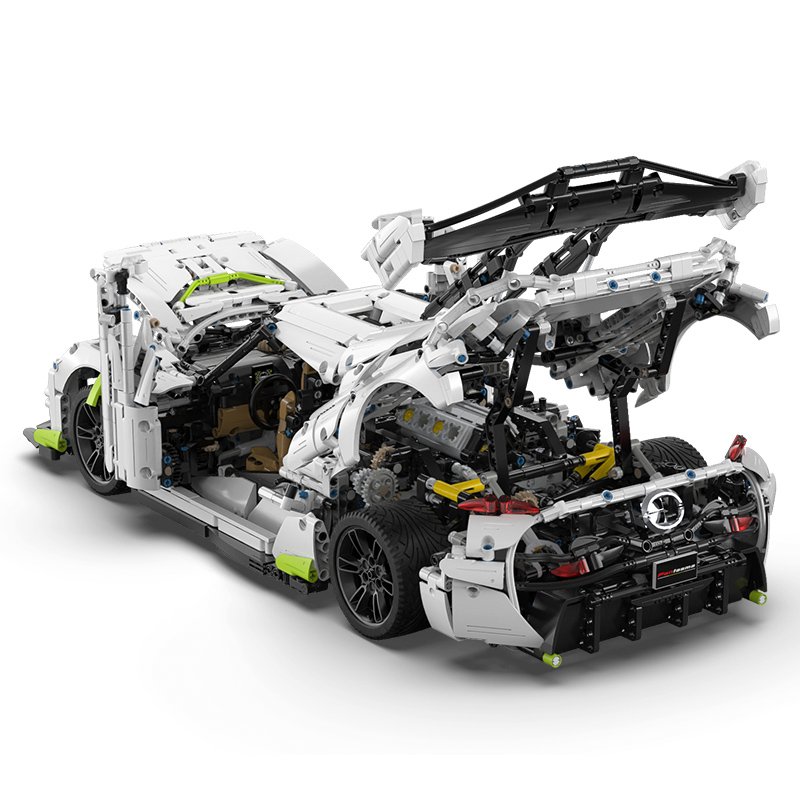 CADA-C61048 1:8 Sports Car Koenigsegg Jesko Fantasma Building Block Set 4346pcs Adult Collector Collectible Model Kit
